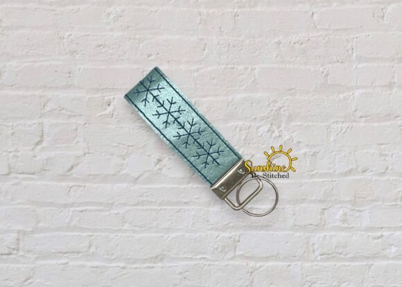 ITH Snowflakes Key Fob Review for Personalized Gifts